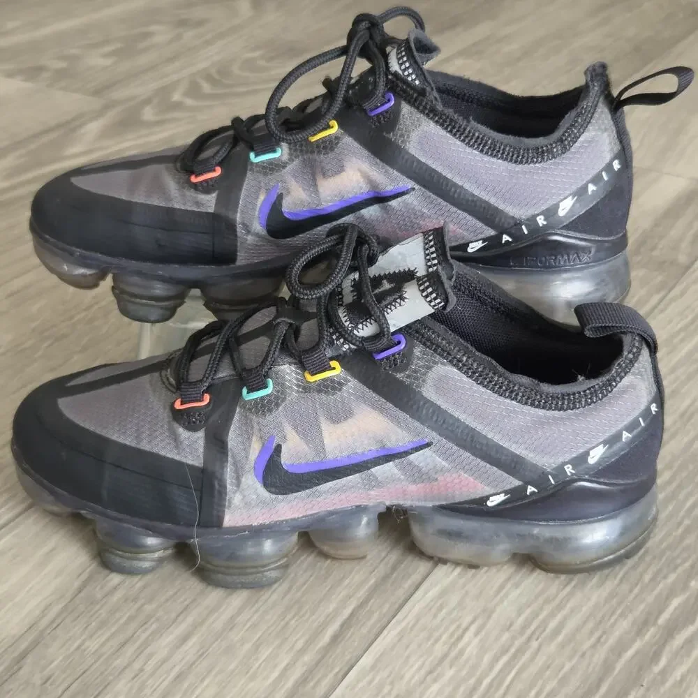 Sz 5Y Nike Air VaporMax Synthetic Low Top Sneakers Gray/Black/Multicolor